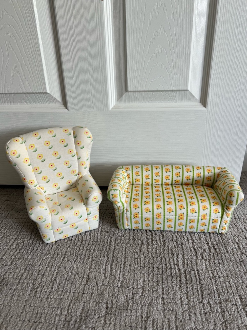 American Girl Vintage Floral Mini Armchair and Angelina Ballerina Sofa